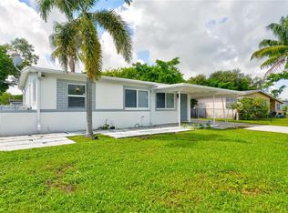 4250 SW 39th St, Hollywood, FL 33023