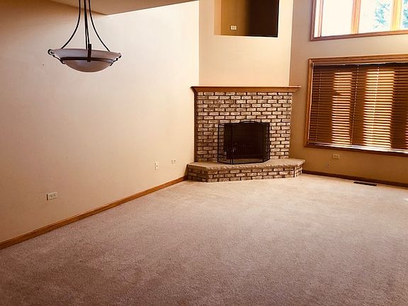3rd image of 19362 Lisadell Dr