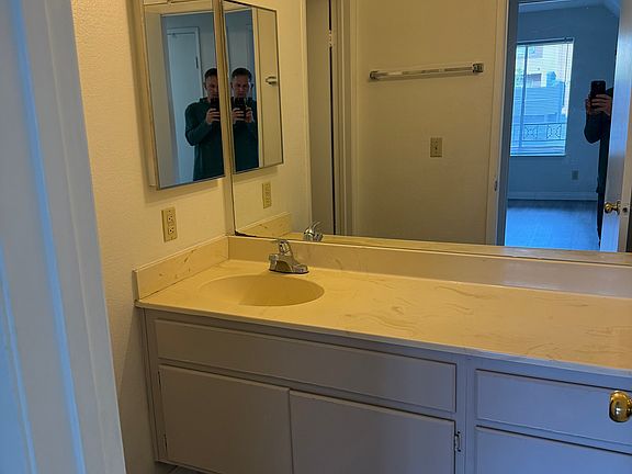 4th image of 8889 Caminito Plaza Centro
