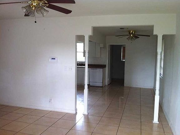 3rd image of 3401 SW 12th Pl