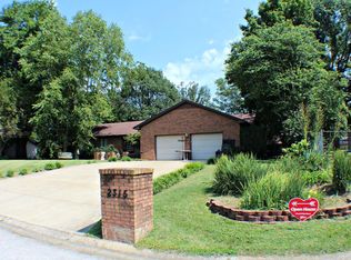 2315 Black Oak Dr, Owensboro, KY 42303