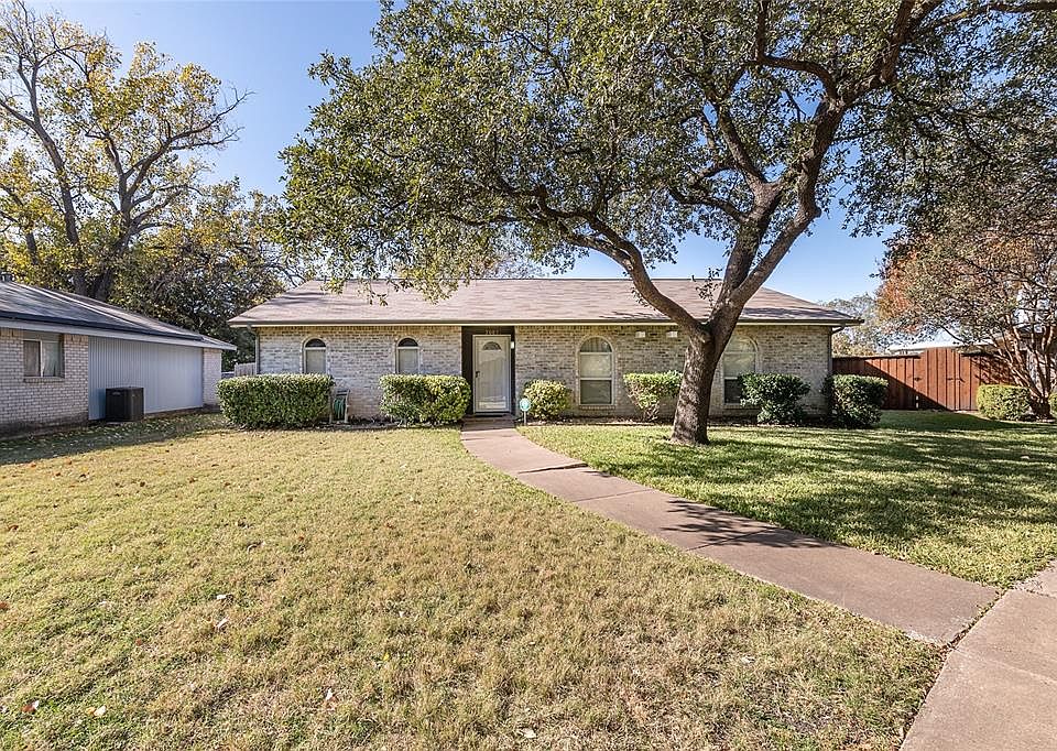 1st image of 3005 Lockwood Cir