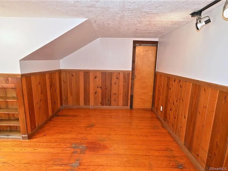 Bedroom 1 - 2nd floor