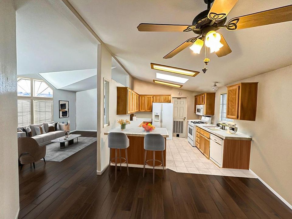 2nd image of 1085 Tasman Dr Space 321