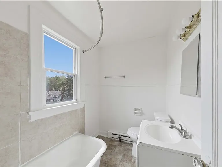 3970 Vine St #7 — Photo 7