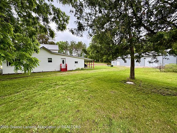 4th image of 5447 Woods Rd