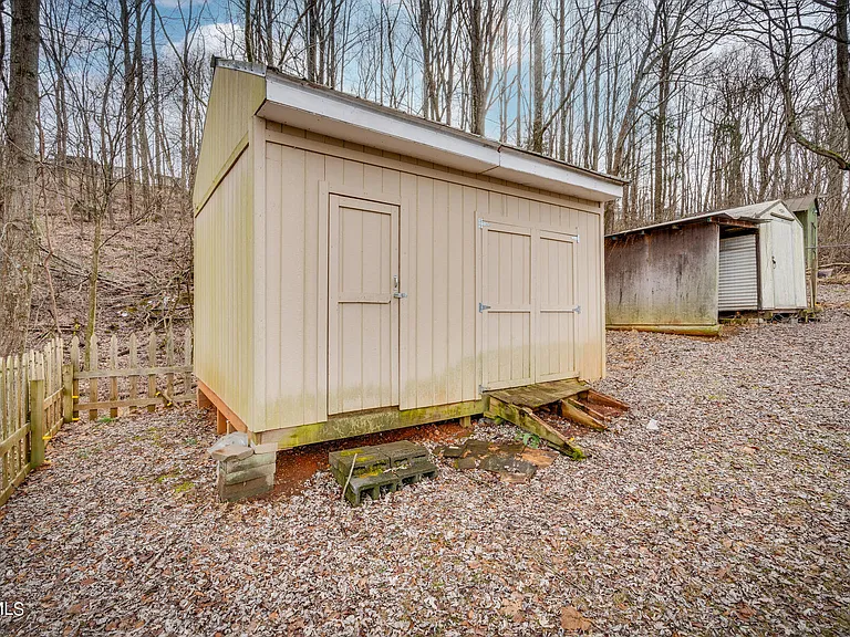 4637 Woodcliff Dr — Photo 23