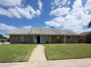 2946 Las Campanas Dr, Farmers Branch, TX 75234