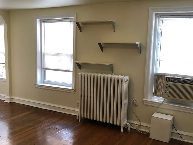 1904 Pine St #3R — Photo 9