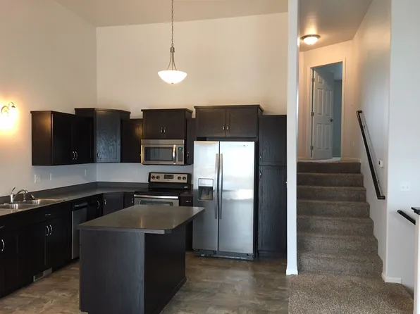 1316 4th St NW, West Fargo, ND 58078