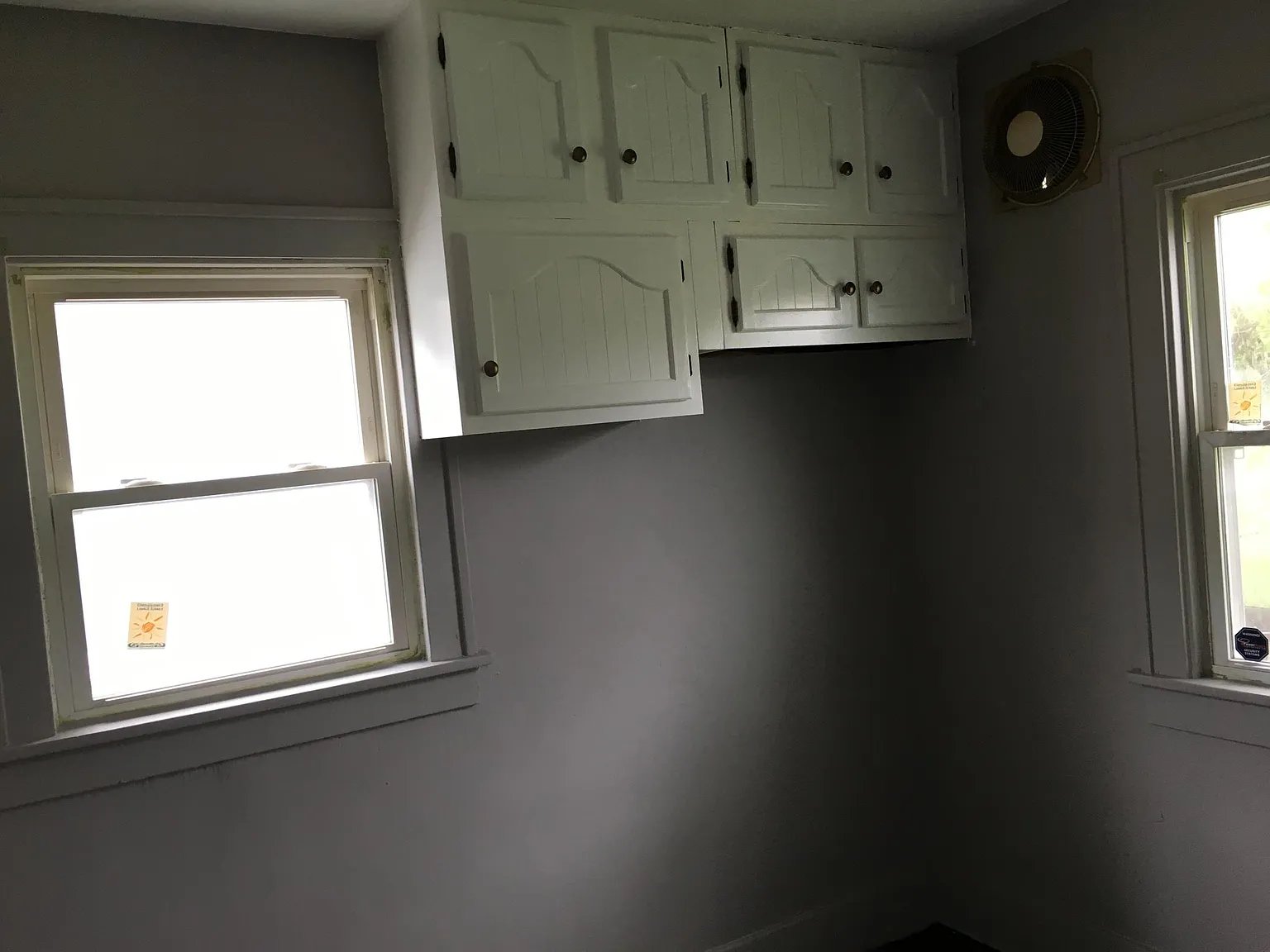 1004 E Frye Ave photo 1