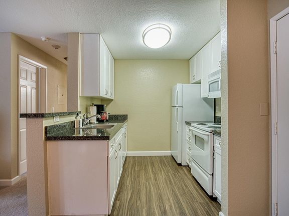5th image of 430 Oak Grove Dr APT 107