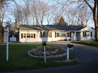 9 Barjune Rd, Norwalk, CT 06851