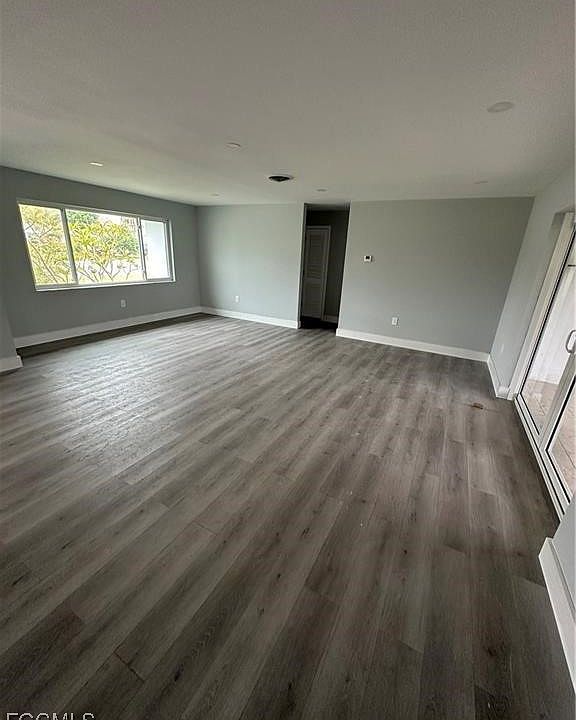 1st image of 1292 Thompson St #1292