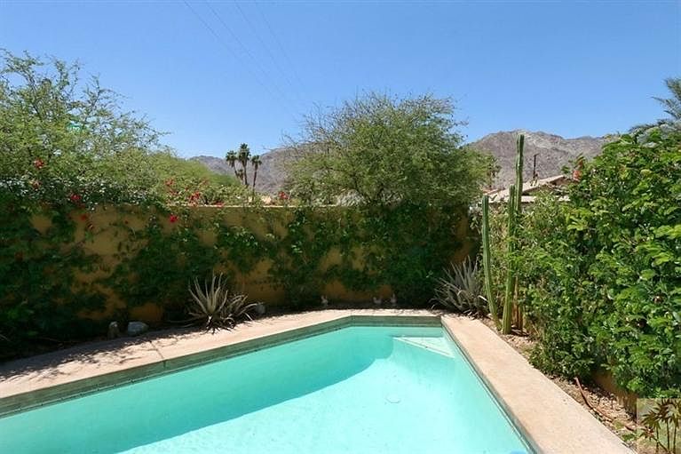 1st image of 54240 Avenida Carranza