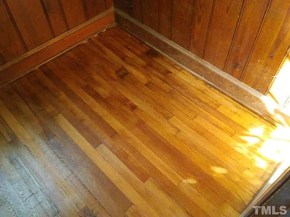 2nd image of 2519 Shenandoah Ave