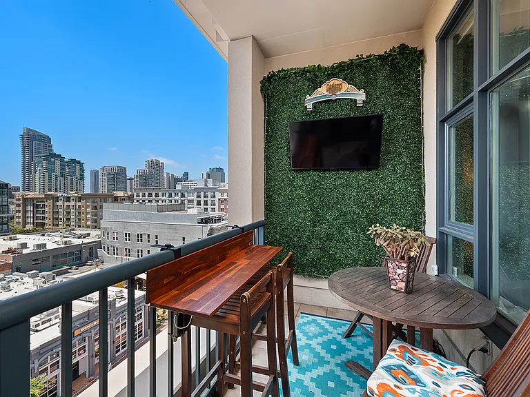 530 K St #606 — Photo 9