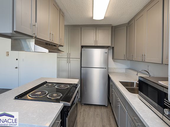 4th image of 818 S King St APT 1301