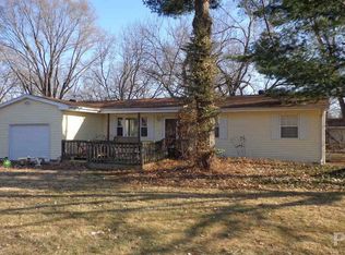 55 S Riverview Dr, East Peoria, IL 61611