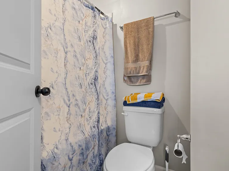 204 Alexa Pl — Photo 25