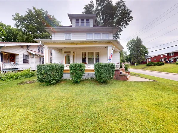 104 N Oakdale Blvd, Decatur, IL 62522