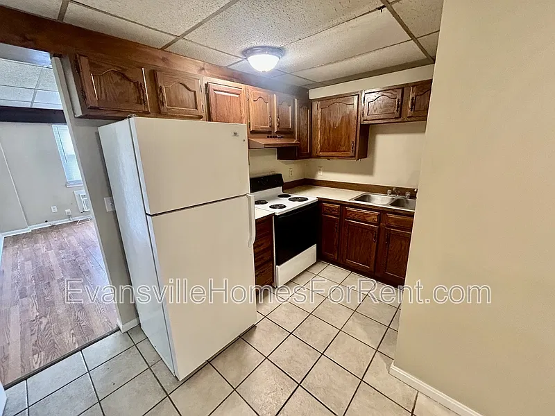 1 bed, 1.0 bath, $675 — Photo 3