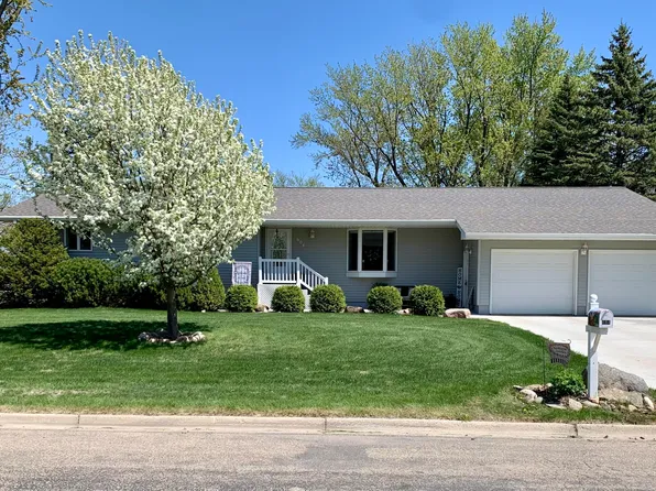 604 9th Ave S, Clear Lake, SD 57226