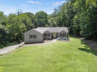 29 Griggs Rd, Sutton, MA 01590