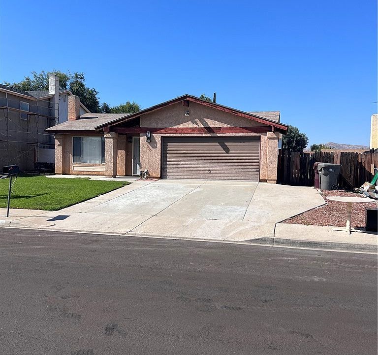 1st image of 14237 Cholla Dr