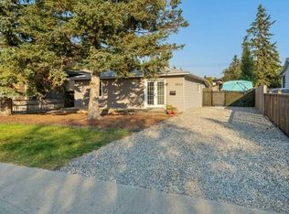 4640 W 81st St NW, Calgary, AB T3B 2P6