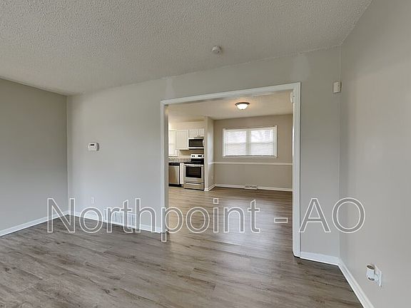 2nd image of 11624 Palmer Ave