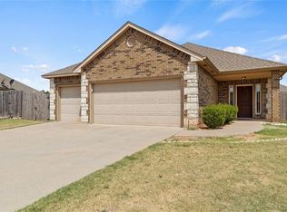 7707 SW Bradley Ct, Lawton, OK 73505