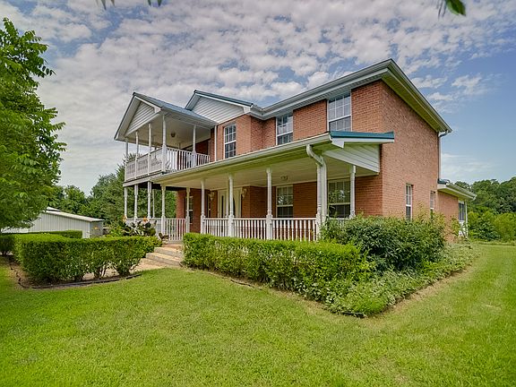2nd image of 527 Bellamy Ln
