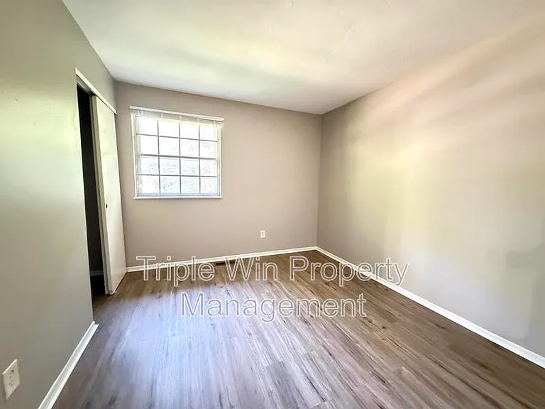 762 Del Marco Dr — Photo 8