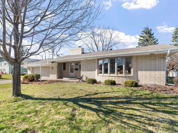 3317 Wendhurst Ave, Saint Anthony, MN 55418