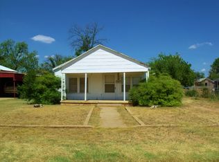 1204 N 9th St, Ballinger, TX 76821