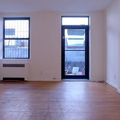 Rented by AJ Clarke | media 31