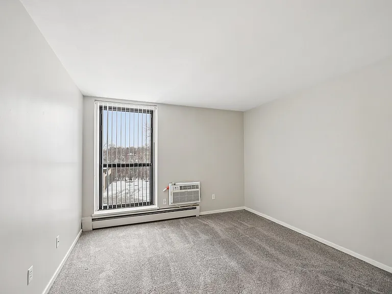 Lexington Hills Apartments — Photo 88