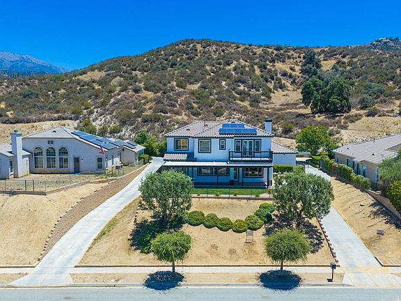 4th image of 13435 Canyon Crest Rd