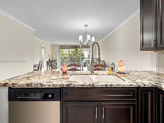 4th image of 4345 Trevi Ct APT 202