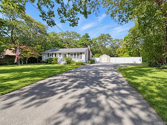 2nd image of 279 Hawkins Road
