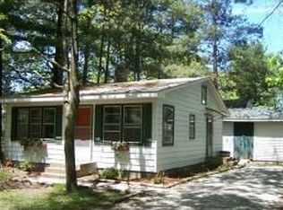 11424 E Oak St, Walkerton, IN 46574