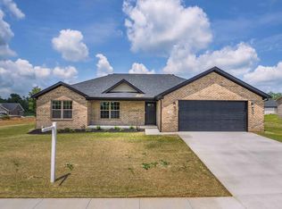 204 Patriot Trl, Berea, KY 40403