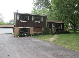 803 W Florence St, McHenry, IL 60051
