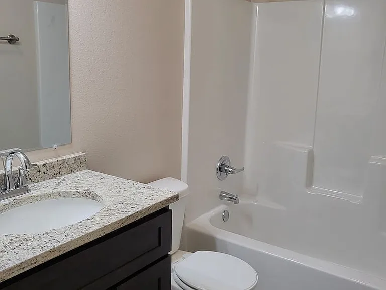 614 N Webb St — Photo 11