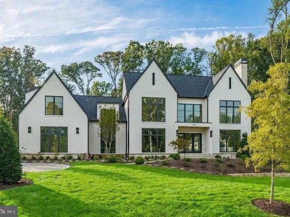 800 Falls Farm Ct, Great Falls, VA 22066