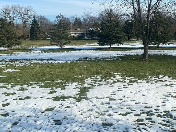 2nd image of 7874 Cottonwood Dr