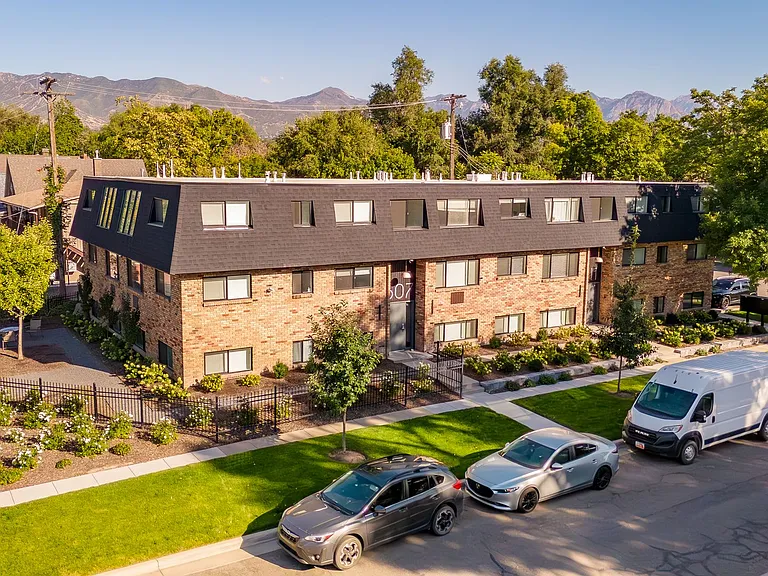 SoTro Apartments — Photo 12