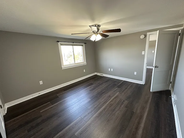 210 Hill St — Photo 3