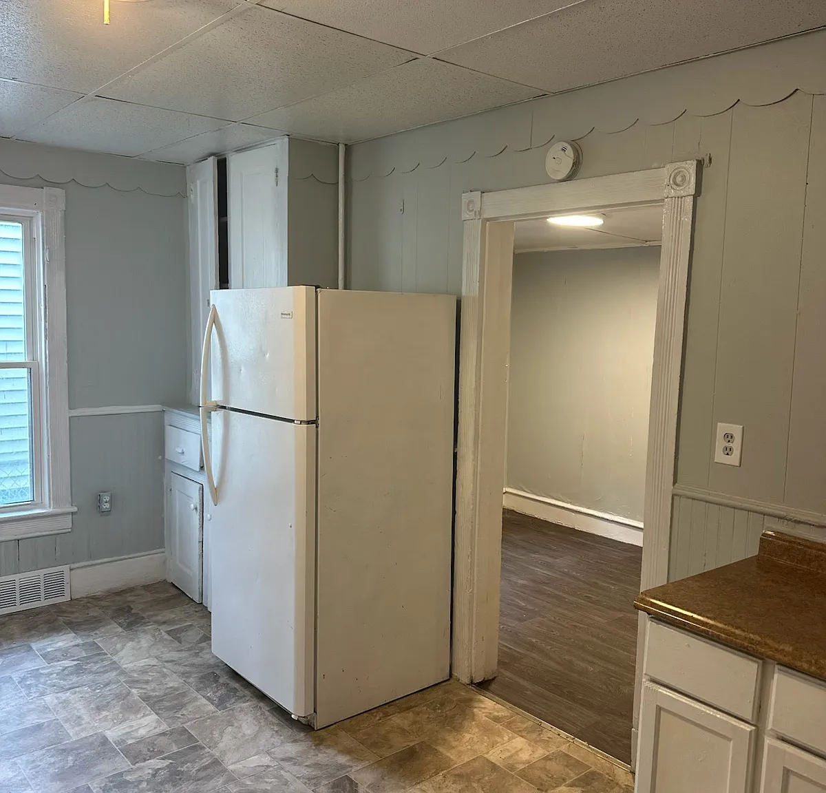 1 bed, 650 sqft, $1,200 — Photo 3